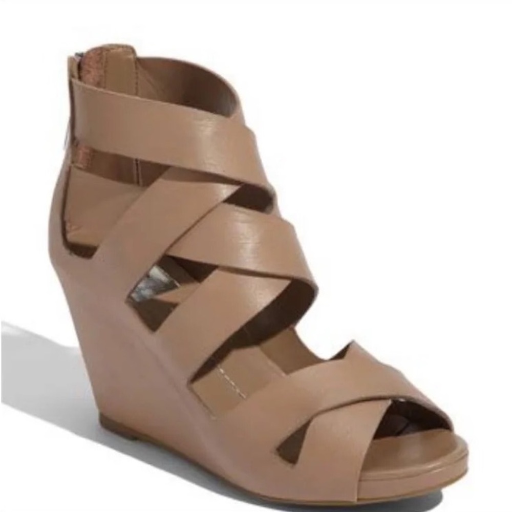 NWT Dolce Vita Leather Wedge Sandals